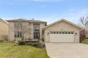 393 E 16th Pl, Lombard, IL 60148 - Photo 1