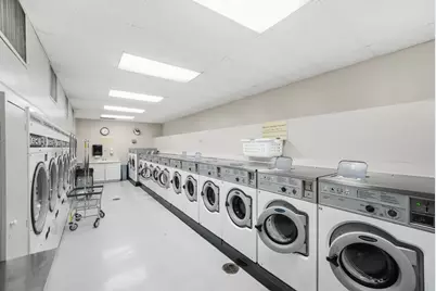 1455 N Sandburg Terrace #801, Chicago, IL 60610 - Photo 21