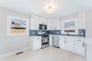 118 Well St, Park Forest, IL 60466 - Photo 7