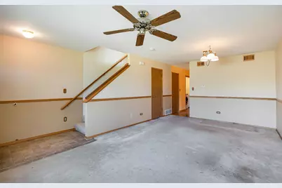 17475 W Chestnut Lane, Gurnee, IL 60031 - Photo 5