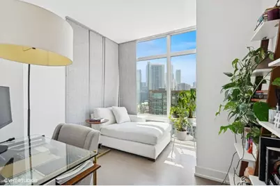 510 W Erie Street #1701, Chicago, IL 60654 - Photo 13