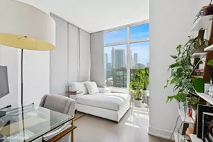 510 W Erie St, Chicago, IL 60654 - Photo 13