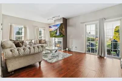 18423 Stonecreek Drive, Hazel Crest, IL 60429 - Photo 3