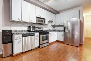 18423 Stone Creek Dr, Hazel Crest, IL 60429 - Photo 5