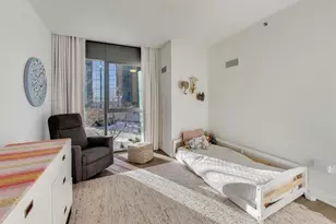 211 N Harbor Dr, Chicago, IL 60601 - Photo 37