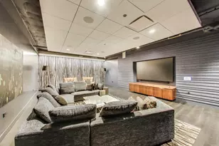 211 N Harbor Dr, Chicago, IL 60601 - Photo 61