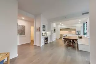 211 N Harbor Dr, Chicago, IL 60601 - Photo 21