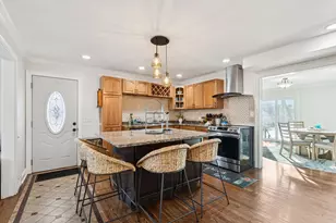 212 Lewis Ave, Wauconda, IL 60084 - Photo 7