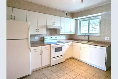 880 S Plum Grove Road #210, Palatine, IL 60067 - Photo 5