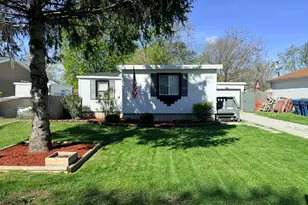 3634 Sangamon St, Steger, IL 60475 - Photo 3