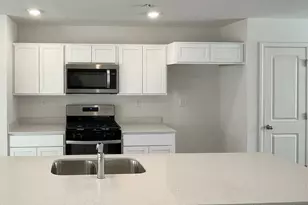 6550 Linden Trl, Wonder Lake, IL 60097 - Photo 7