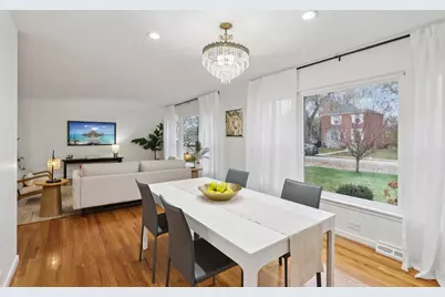 3836 W Estes Avenue, Lincolnwood, IL 60712 - Photo 9