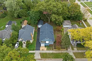 1009 Augusta Ave, Elgin, IL 60120 - Photo 27