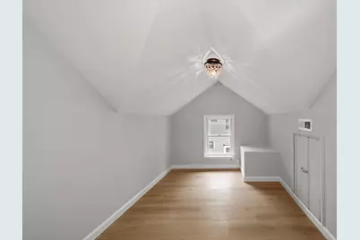 1009 Augusta Avenue, Elgin, IL 60120 - Photo 17