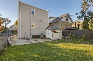 1213 Darrow Ave, Evanston, IL 60202 - Photo 11