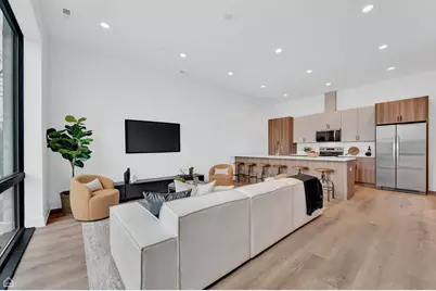 1612 W Hastings Street #201, Chicago, IL 60608 - Photo 3