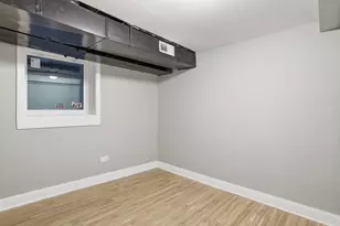 8011 S Dante Ave, Chicago, IL 60619 - Photo 23