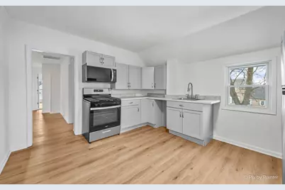 314 Liberty Street #2, Waukegan, IL 60085 - Photo 7