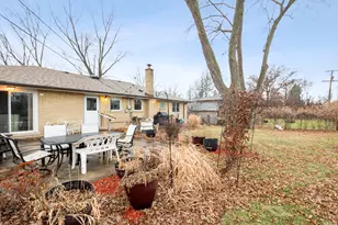 9137 S 88th Ave S, Hickory Hills, IL 60457 - Photo 19