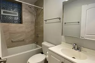 1111 N Ashland Ave, Chicago, IL 60622 - Photo 9