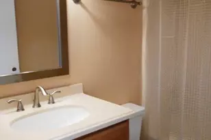 627 Virginia Rd, Crystal Lake, IL 60014 - Photo 7