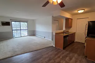 627 Virginia Rd, Crystal Lake, IL 60014 - Photo 5