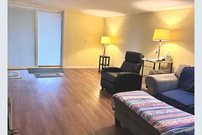 901 S Country Squire Drive, Urbana, IL 61802 - Photo 7