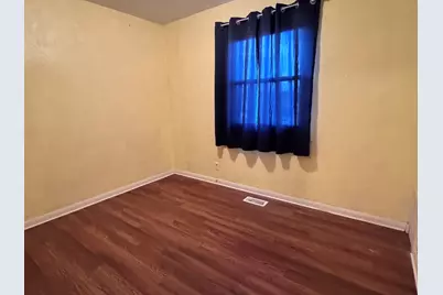 901 S Country Squire Drive, Urbana, IL 61802 - Photo 9