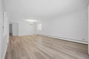 2556 Waterbury Dr, Woodridge, IL 60517 - Photo 5