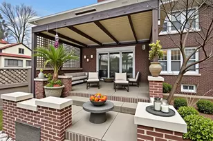 303 W Michigan Ave, Urbana, IL 61801 - Photo 9