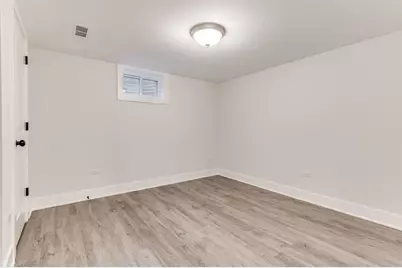 9032 Luna Avenue, Morton Grove, IL 60053 - Photo 21