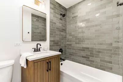 9032 Luna Avenue, Morton Grove, IL 60053 - Photo 11