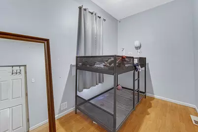 2419 S Albany Avenue, Chicago, IL 60623 - Photo 11