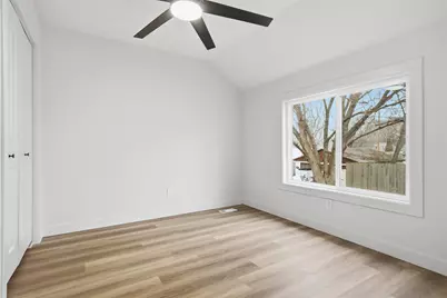 1207 W Walnut Street, Bloomington, IL 61701 - Photo 13