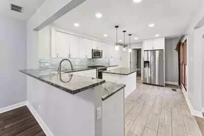 310 Spring Creek Circle, Schaumburg, IL 60173 - Photo 9