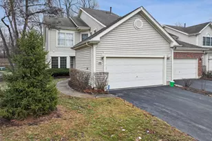 310 Spring Creek Cir, Schaumburg, IL 60173 - Photo 1