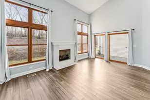 310 Spring Creek Cir, Schaumburg, IL 60173 - Photo 5