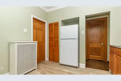 100 Belleplaine Avenue #1, Park Ridge, IL 60068 - Photo 7