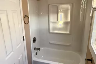 444 6th St, Lasalle, IL 61301 - Photo 5