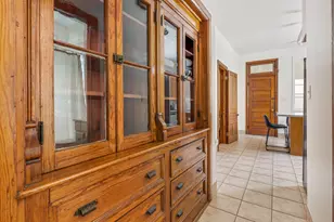 3809 N Kenmore Ave, Chicago, IL 60613 - Photo 9