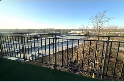 6340 Americana Drive #722, Willowbrook, IL 60527 - Photo 13