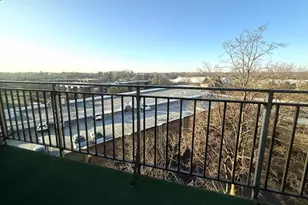 6340 Americana Dr, Willowbrook, IL 60527 - Photo 13