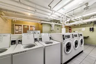 3950 N Lake Shore Dr, Chicago, IL 60613 - Photo 25