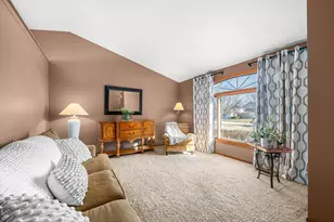 431 Badger Ln, Oswego, IL 60543 - Photo 3