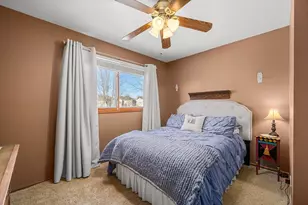 431 Badger Ln, Oswego, IL 60543 - Photo 17