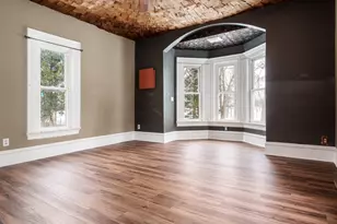 7421 Squaw Prairie Rd, Belvidere, IL 61008 - Photo 9