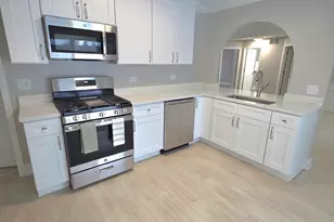 [Address not provided], Naperville, IL 60564 - Photo 7