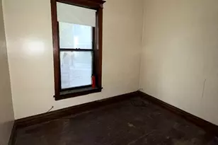 1524 E 72nd St, Chicago, IL 60619 - Photo 5