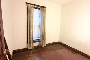 1524 E 72nd St, Chicago, IL 60619 - Photo 13