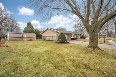 1828 Cannon Court, Schaumburg, IL 60193 - Photo 3